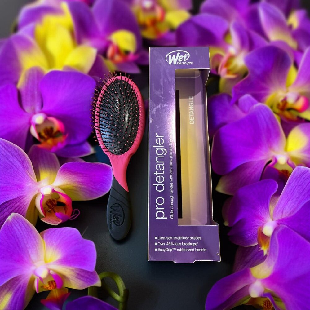Wet Brush Pro Detangler – Ultra Soft IntelliFlex® Bristles Hair Brush